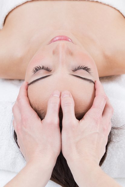 Pretty Woman enjoying  massage at beauty spa